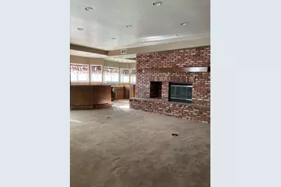 18125 Harbor Drive Drive, Victorville, CA 92395 - Photo 9