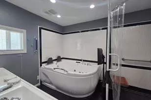 24 Mesa View Dr, Cathedral City, CA 92234 - Photo 9