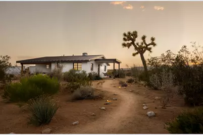 1564 Hilton Avenue, Yucca Valley, CA 92284 - Photo 3