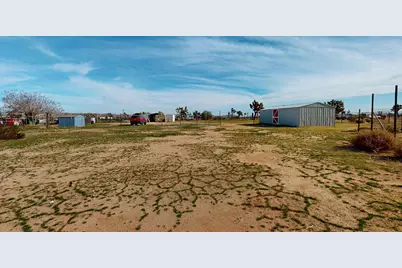 57775 Junipero Trail, Yucca Valley, CA 92284 - Photo 13