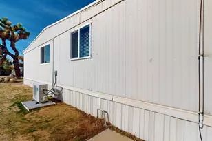 57775 Junipero Trail, Yucca Valley, CA 92284 - Photo 15