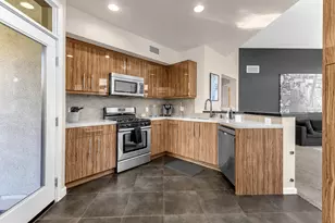 900 E Palm Canyon Dr, Palm Springs, CA 92264 - Photo 33