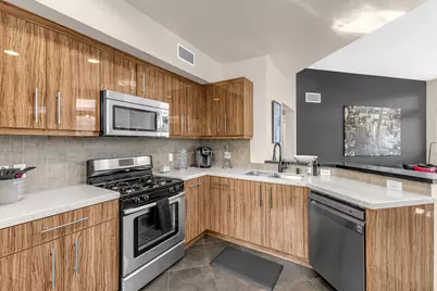 900 E Palm Canyon Drive #201, Palm Springs, CA 92264 - Photo 29