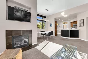 900 E Palm Canyon Dr, Palm Springs, CA 92264 - Photo 23