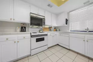 11 Juan Carlos Dr, Rancho Mirage, CA 92270 - Photo 11