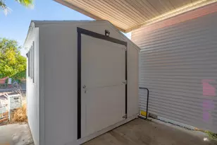 421 Butterfield, Cathedral City, CA 92234 - Photo 17