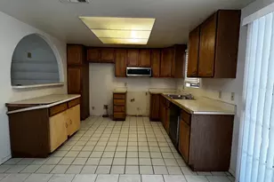 31920 Avenida El Mundo, Cathedral City, CA 92234 - Photo 5