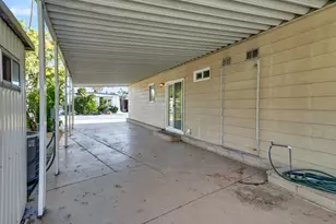 136 Mecca St, Palm Springs, CA 92264 - Photo 37