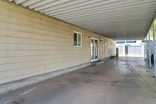 136 Mecca St, Palm Springs, CA 92264 - Photo 41