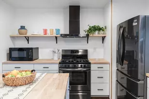 147 Vista De Oeste, Palm Springs, CA 92264 - Photo 11