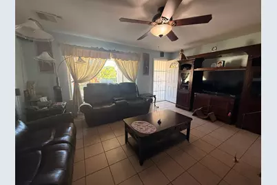 13285 Caliente Drive, Desert Hot Springs, CA 92240 - Photo 5