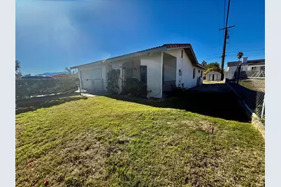 13285 Caliente Drive, Desert Hot Springs, CA 92240 - Photo 3