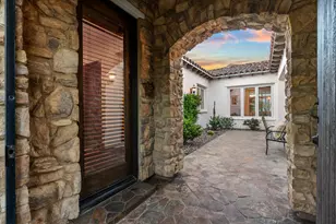 81957 Couples Ct, La Quinta, CA 92253 - Photo 5