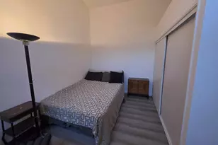 464 E Calle Begonia, Palm Springs, CA 92262 - Photo 13