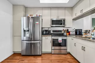 67825 N Portales Dr, Cathedral City, CA 92234 - Photo 9