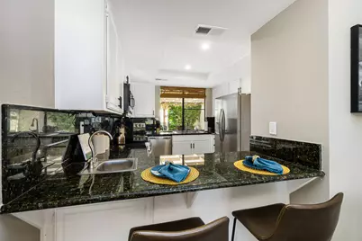 146 Las Lomas, Palm Desert, CA 92260 - Photo 9