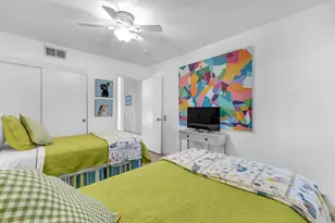 1385 E Via Escuela, Palm Springs, CA 92262 - Photo 21