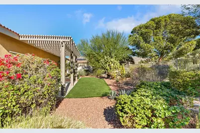 9086 Silver Star Avenue, Desert Hot Springs, CA 92240 - Photo 31