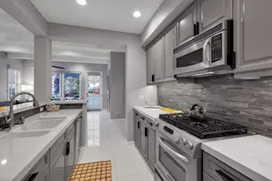 48468 Legacy Dr, La Quinta, CA 92253 - Photo 13