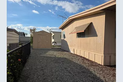 200 W San Bernardino Avenue #46, Rialto, CA 92376 - Photo 37