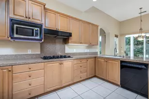 49475 Loren Ct, La Quinta, CA 92253 - Photo 11