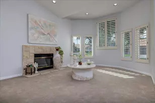 370 Links Dr, Palm Desert, CA 92211 - Photo 7