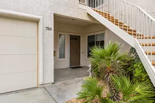 786 Montana Vista Dr, Palm Desert, CA 92211 - Photo 3