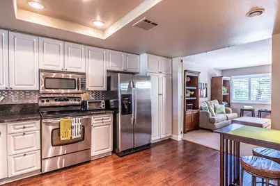 39432 Narcissus Way, Palm Desert, CA 92211 - Photo 5