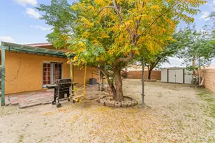 13547 Caliente Dr, Desert Hot Springs, CA 92240 - Photo 23