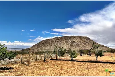 58575 Gerrie Lane, Landers, CA 92285 - Photo 5