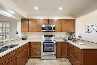 340 Vista Royale Drive, Palm Desert, CA 92211 - Photo 9