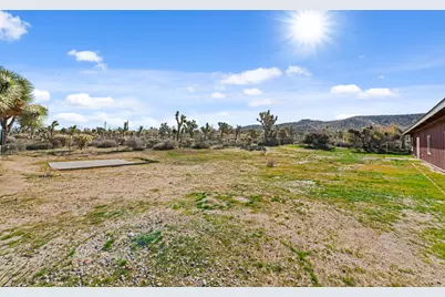 7607 Lucerne Vista Avenue, Yucca Valley, CA 92284 - Photo 45