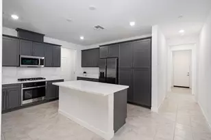 35425 Domani Dr, Palm Desert, CA 92211 - Photo 13