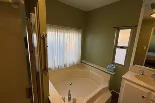 38521 Cactus Ln, Palm Desert, CA 92260 - Photo 31