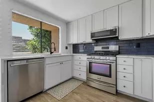 41515 Navarre Ct, Palm Desert, CA 92260 - Photo 9