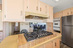 110 Aliso Dr, Palm Springs, CA 92264 - Photo 17