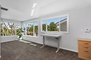 2117 Miramar Dr, Newport Beach, CA 92661 - Photo 27