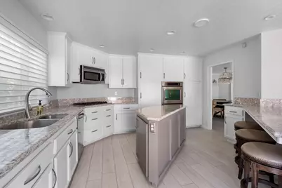 2117 Miramar Drive, Newport Beach, CA 92661 - Photo 15