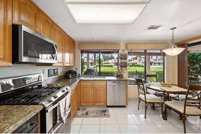 7562 Regency Drive, Palm Springs, CA 92264 - Photo 11