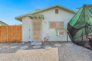 2577 Dalton Dr, Thermal, CA 92274 - Photo 9