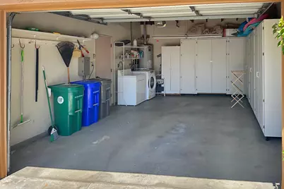 2 Granada Drive, Rancho Mirage, CA 92270 - Photo 35