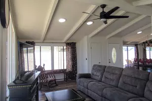 38520 Commons Valley Dr, Palm Desert, CA 92260 - Photo 7