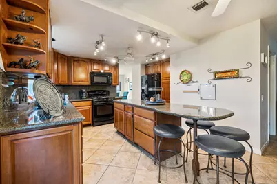 43736 Warner Trail, Palm Desert, CA 92211 - Photo 15