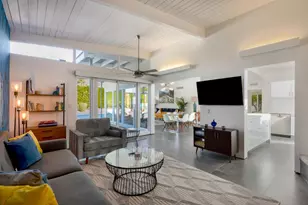 302 E Racquet Club Rd, Palm Springs, CA 92262 - Photo 7