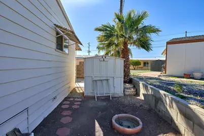 33471 Barcelona Drive, Thousand Palms, CA 92276 - Photo 39