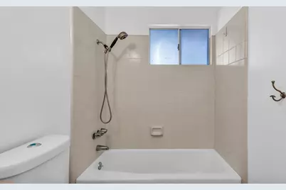 9980 Hoylake Road, Desert Hot Springs, CA 92240 - Photo 25