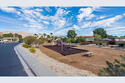 9980 Hoylake Road, Desert Hot Springs, CA 92240 - Photo 45