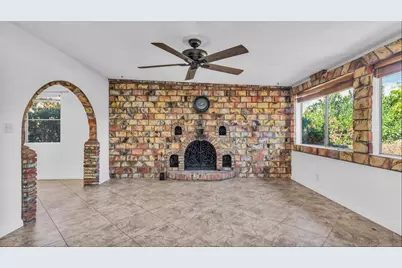 9980 Hoylake Road, Desert Hot Springs, CA 92240 - Photo 13