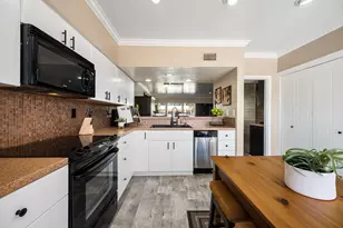 277 E Alejo Rd, Palm Springs, CA 92262 - Photo 17