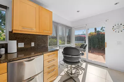 1381 S Calle Marcus, Palm Springs, CA 92264 - Photo 15